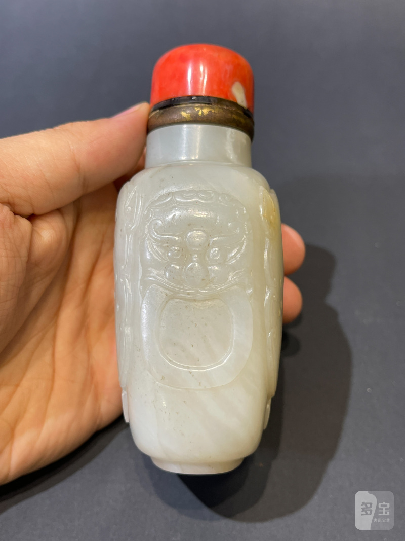 清 白玉兽面纹鼻烟壶 - 图4